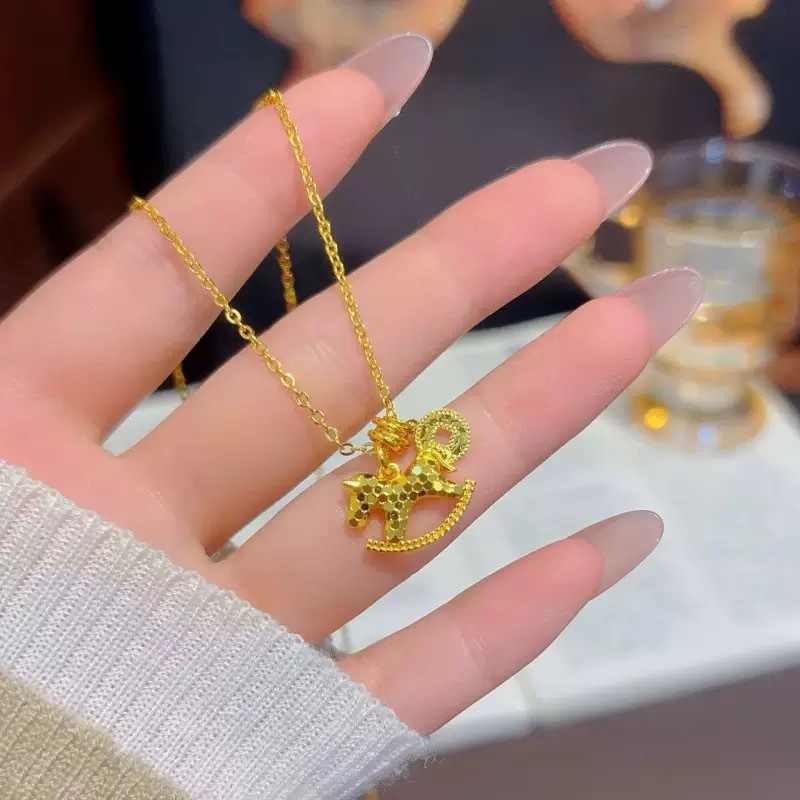 Sparkling Ice Crack Horse Pend - огляд і ціна Coin Necklace Delicate