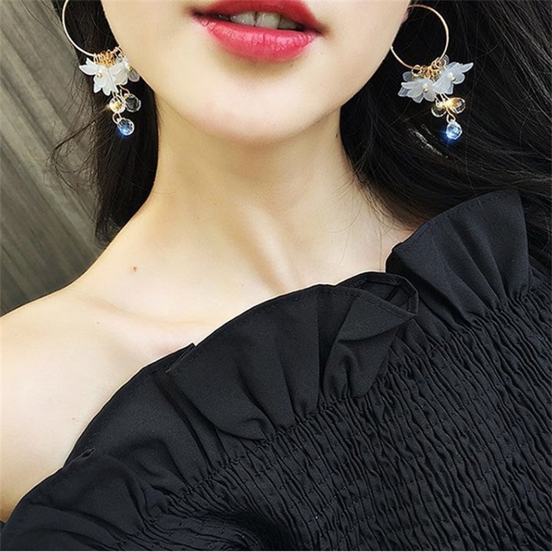 Korean Fashion Zircon White Fl - огляд і ціна Women'S Accessories Trends 2026