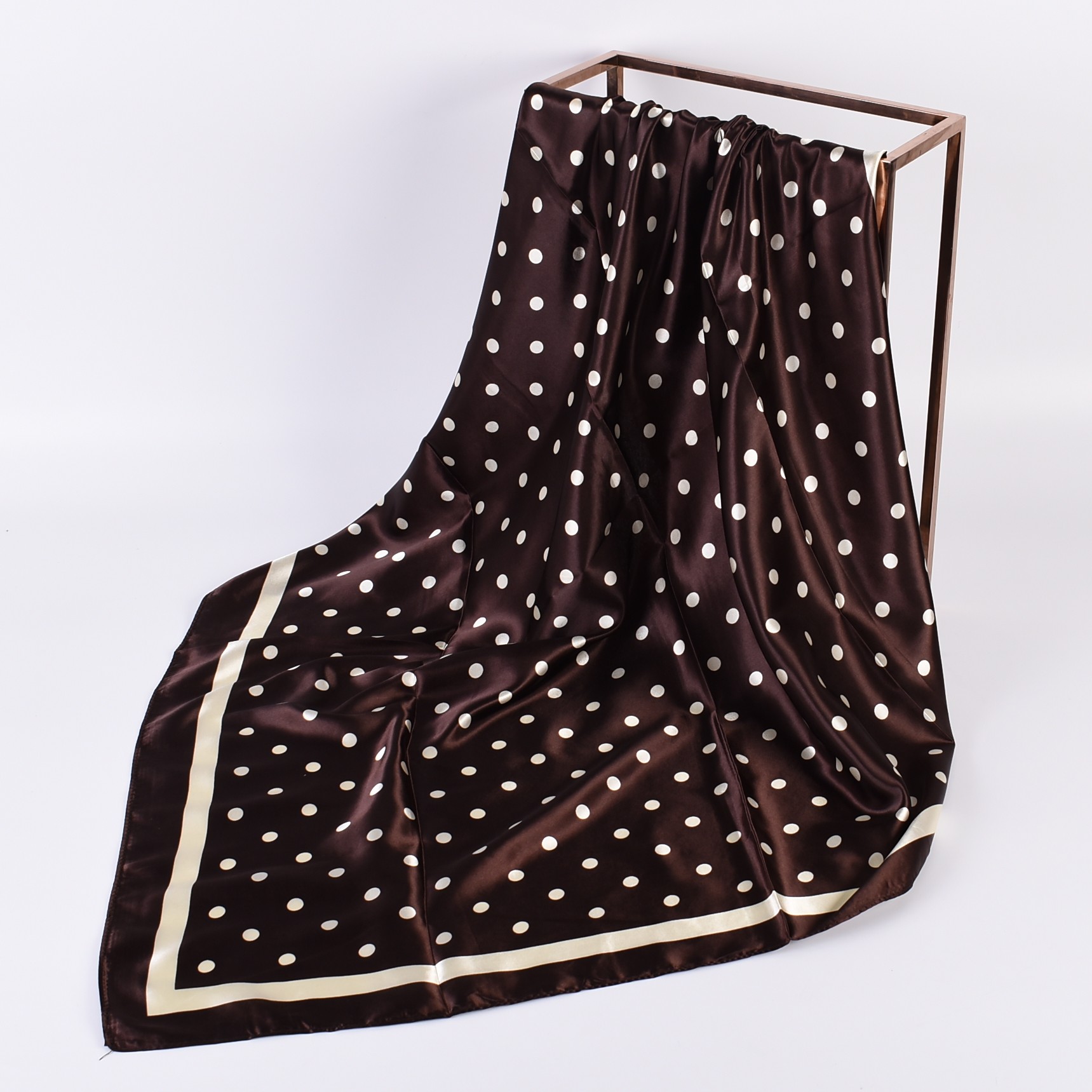 Summer new fashionable tempera - огляд і ціна Silk Scarf Square
