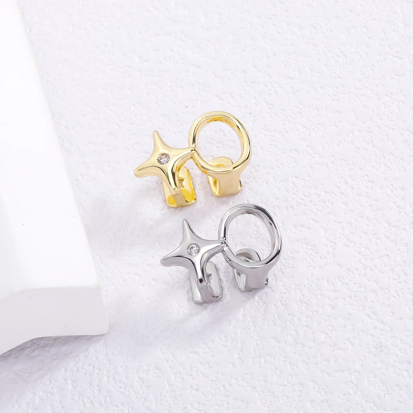 Y2K Glossy Double Hollow Circl - огляд і ціна Women'S Y2K Accessories